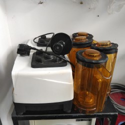 Máy eblender st816  gồm 2 máy và 4 cối 17239