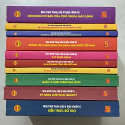 Bộ giáo trình trung cấp lý luận chính trị  764022