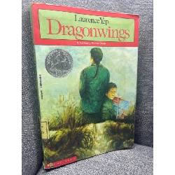 Dragonwings Lairence Yep mới 70% ố vàng ngoại văn HPB1704 182054