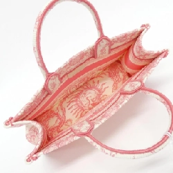 【Sản phẩm mới】Túi tote mini Christian Dior M1255ZECQ 608966