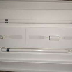 Apple pencil 1. Mua nhầm, còn seal bút 74702