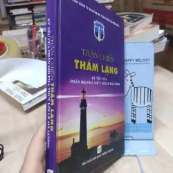 Sách: Trận chiến thầm lặng - Kỷ yếu của phân đội phá thuỷ lôi Lê Mã Lương (B2) 994365