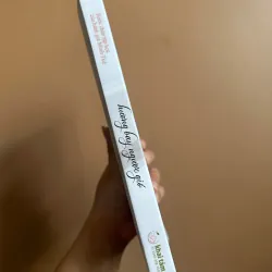 Hương bay ngược gió: Bước chân tập học của hành giả Minh Tuệ 733555