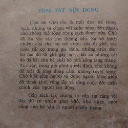 CHÚ BÉ RÁCH RƯỚI.
Tác giả: Giêm Grin-Út.
NXB: Kim Đồng 1985 314557