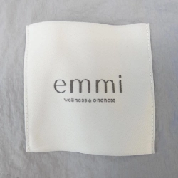 【Khuyến mãi】Áo khoác emmi 639308