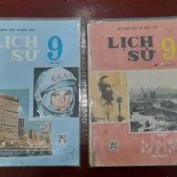 Lô 2 quyển Lịch sử 9, in năm 2003