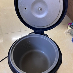 Nồi cơm điện Sharp 1,8L 547561