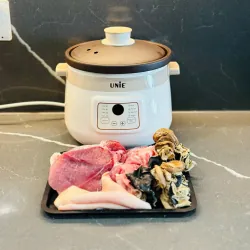 Nồi hầm chậm UNIE USC308. 779577