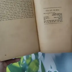 [MIỄN PHÍ BỌC SÁCH] [XƯA] Vùng Đất Sôi Động (1985) - Nguyễn Trần Thiết 997784