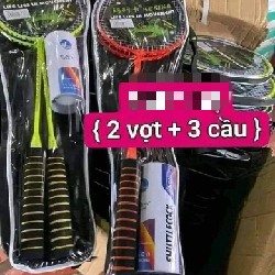 Bộ vợt cầu lông kèm 3 quả cầu 