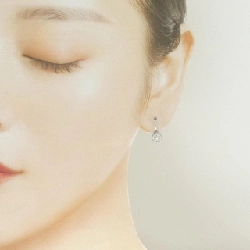 PT900/K18WG Bông tai Kim cương Hoa 0.37CT - Hàng hiệu Chính hãng 869965