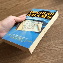 Dirk Gently's Holistic Detective Agency - Douglas Adams 787586