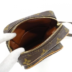 Túi đeo vai Louis Vuitton Monogram Amazon M45236 611735