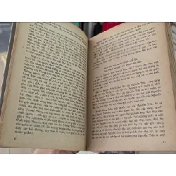 THƠ VĂN NGUYỄN TRÃI - NHÓM TÁC GIẢ