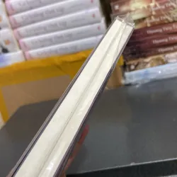 (Tiểu thuyết) - Người lưu giữ những điều đã mất - Ruth Hogan 975626