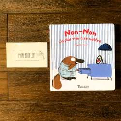 Sách Tiếng Pháp Non-Non n'a plus rien à se mettre – Lift-the-Flap, Used, Bìa cứng