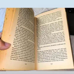 Ngoại văn cũ The mark of the assassin (Daniel Silva)  732570