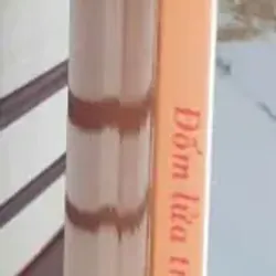 Đốm Lửa Trên Đồng 747388