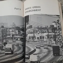 Sách ngoại văn Anh. ENVIRONMENT AND MAN. Dr Richard H. Wagner -State Colleg.  Oct 1970 733496