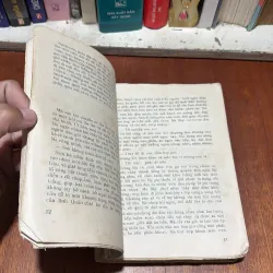 [Sách 7x] - II Tiểu Thuyết Của Phan Tứ: Gia Đình Má Bảy - 1975 797180