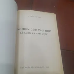 Nghiên cứu Văn học - LÝ LUẬN và ỨNG DỤNG 689546