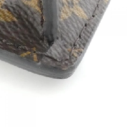 Túi xách đeo vai Louis Vuitton Monogram Reverse Trunk Clutch M43596 - Hàng hiệu Authentic 766815