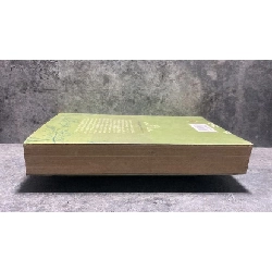 Đất Tụ Long-Tác giả:Nhiều Tác Giả -NXB Trẻ 2013 -Sách lưu kho,giấy ngả màu theo thời gian,còn seal 471422