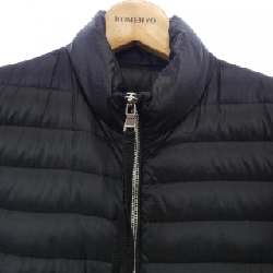 Áo khoác lông vũ MONCLER 642457