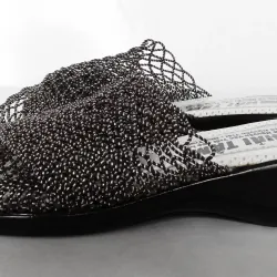 Dép nữ đế PU đen siêu nhẹ cao 3.7 cm quai lưới êm chân 573344