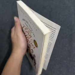 Những cuộc phiêu lưu sáng chói của Flora và Ulysses - Kate DiCamillo 761035