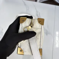 TÚI HỘP LV SOFT TRUNK MINI TRẮNG TINH KHÔI  976848