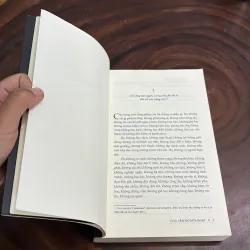 II Văn Học Nước Ngoài: Hoa Vẫn Nở Mỗi Ngày - VALÉRIE PERRIN - 2022 976232