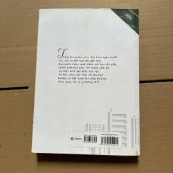 Sống thực tế giữa đời thực dụng 957066