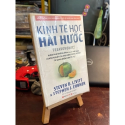 Kinh tế học hài hước - Steven D. Levitt & Stephen J. Dubner 298021