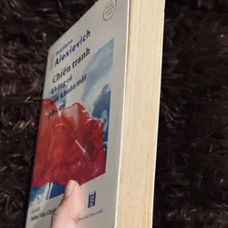 Chiến tranh không có một khuôn mặt phụ nữ (bản in đầu) 721052