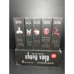 Bộ tiểu thuyết chạng vạng trọn bộ 5 tập Stephenie Meyer năm 2020 mới 90% bẩn bìa HCM0612 Oreka-Blogmeo 28265