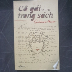 "Cô gái trong trang sách" - Guillaumo Musso