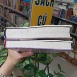 TIẾNG CHIM HÓT TRONG BỤI MẬN GAI - COLLEEN MC CCULLOUCH ( PHẠM MẠNH HÙNG DỊCH) 1039339