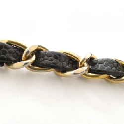 Túi xách chéo Chanel 1112 612415