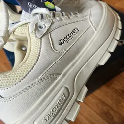 Giày Discovery sz39,40 full tag box 564567