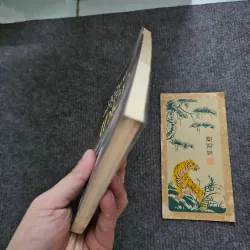 Dưới ánh sáng của thiền 751582