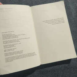 Romper El Círculo - Colleen Hoover (It ends with us - tiếng Tây Ban Nha) 1013691