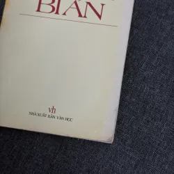 Giữa lòng tăm tối, Mối thù bí ẩn - Joseph Conrad 779310