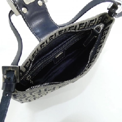 Fendi 26766 Túi đeo vai - Hàng hiệu Chính hãng 764246