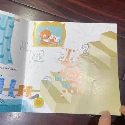 THỎ CON TRỐN ĐÂU NHỈ - hộp háo hức / sách song ngữ  1028153