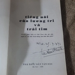 Tiếng nói... phát biều vê Việt Nam của các văn
nghệ sĩ,nhà hoạt động văn hóa thế giới) 336599