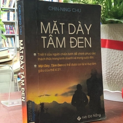 Mặt dày tâm đen 