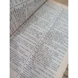 Webster's Dictionary And Roget's Thesaurus 448989
