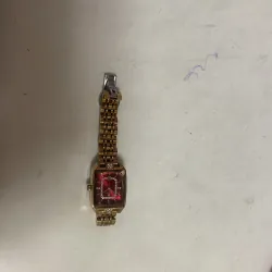 Đồng hồ poignant 