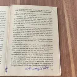 Giáo dục công dân 12, sách giáo khoa  674631